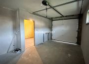 Dom parterowy z garażem i dużym ogrodem miniaturka 12