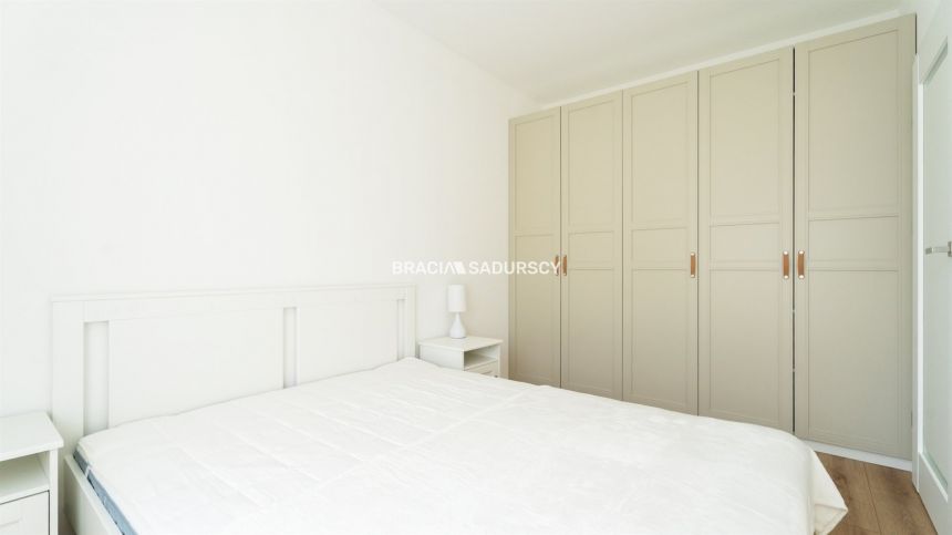 2 pok 40m2 z balkonem i tarasem na dachu budynku miniaturka 8