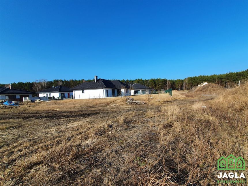 Murowaniec działka 880m2 -wylane fundamenty miniaturka 5