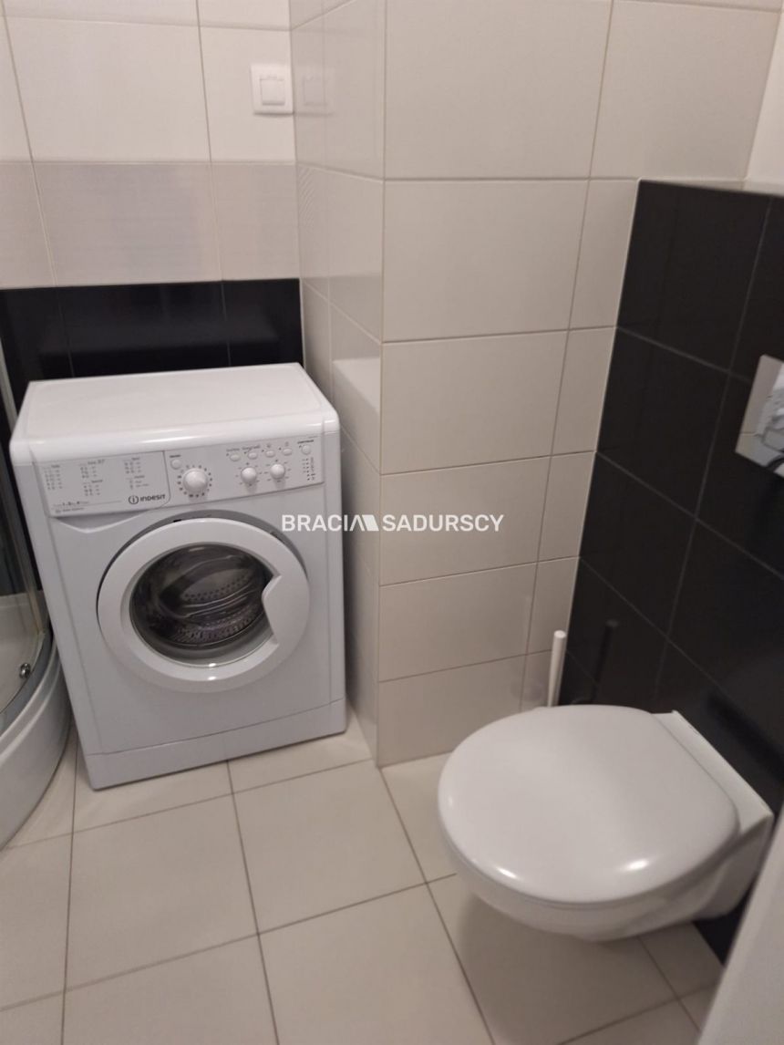 Kawalerka z duzym balkonem, Dębniki, Zakrzówek miniaturka 7