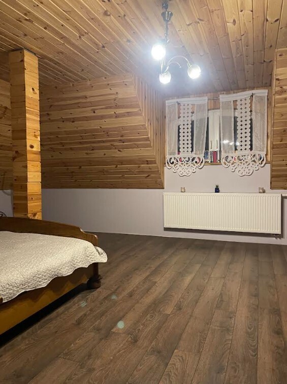 Komfortowy dom z ogrodem i garażem. miniaturka 13