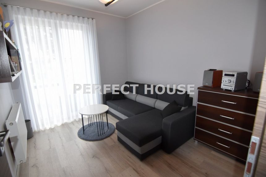 WOLNOSTOJĄCY Z APARTAMENTEM blisko PST i CENTRUM miniaturka 11