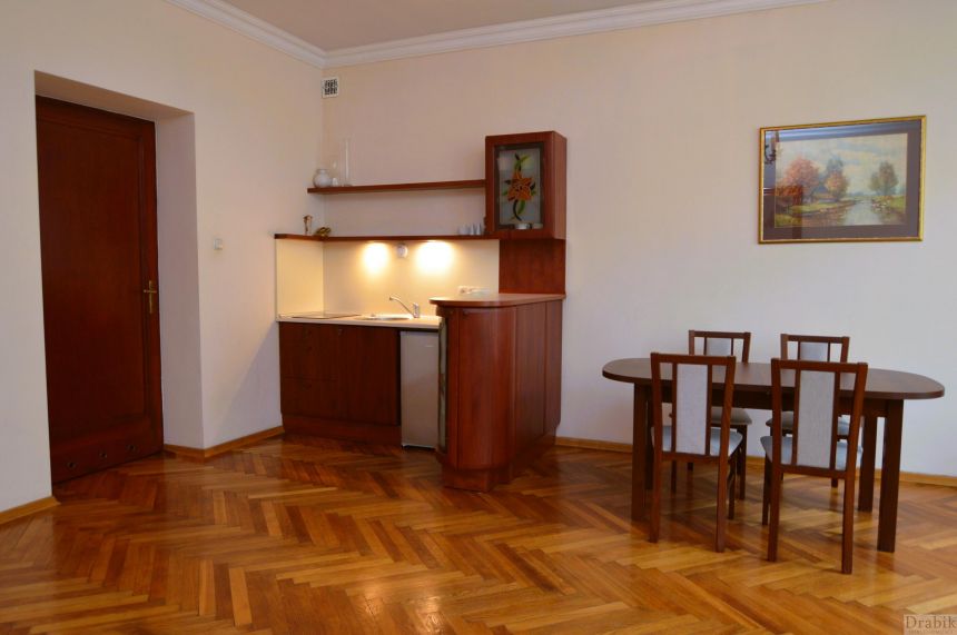 Wyjątkowy Apartament vis a vis Wawelu. miniaturka 5