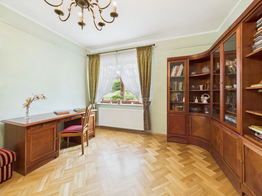 Duży dom na dużej działce miniaturka 7