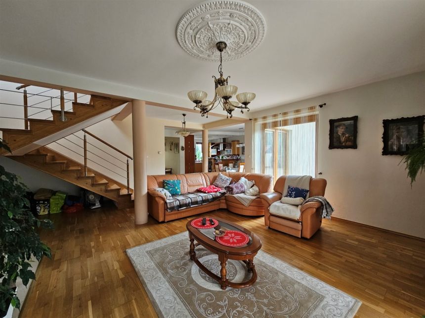 Zadbany dom w Bęczarce o pow. 200m². miniaturka 7