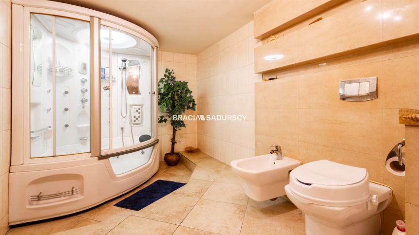 Atrakcyjny dom z działką 1760m2 w Bochni miniaturka 17