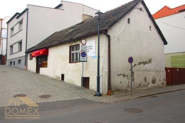 Działka przy rynku,gotowy budynek lub sama działka