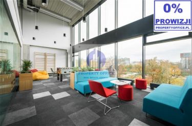 Włochy: lokal biurowy 2046 m2