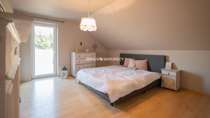 Uroczy dom 130m² z bajkowym ogrodem – Gnatowice! miniaturka 21