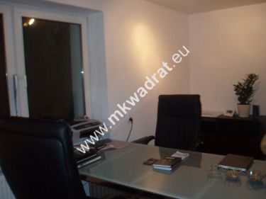 Dom parterowy+poddasze dla firmy lub rodziny