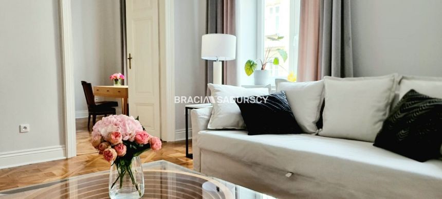 Wyjątkowy apartament w sercu Krakowa! miniaturka 2
