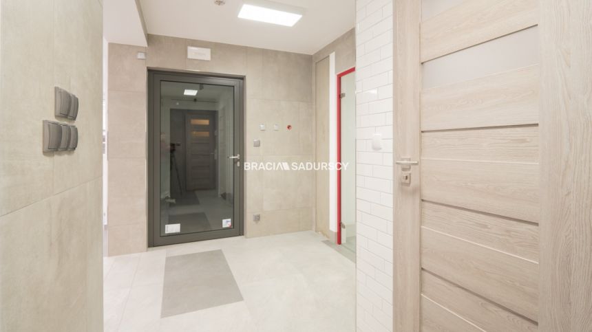 Nowoczesny lokal na wynajem, 135m2 ul. Pod Fortem miniaturka 10