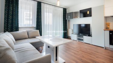 Komfortowe mieszkanie 2-pok. 41 m2, Dywizjonu 303