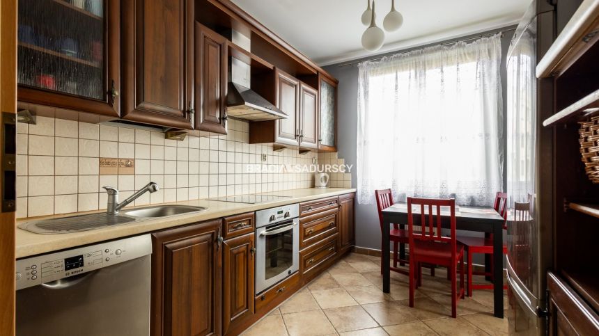 2 pok ,ok 52 z balkonem ,rejon Czerwonych Maków miniaturka 2
