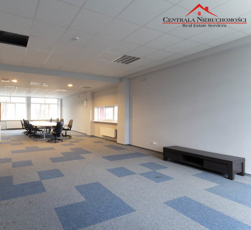 Lokal typu open space, 90 m2, nowoczesny,parking miniaturka 2
