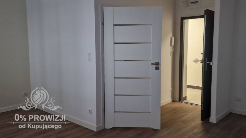 Lokal usługowy/Kawalerka/pod wynajem/dla studenta/Gaj/Balkon/Gotowa łazienka miniaturka 15