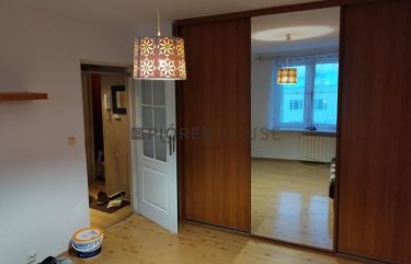 Kawalerka z oddzielną kuchnią na Żoliborzu