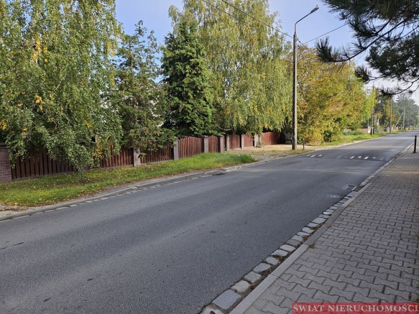 POŚWIĘTNE, 1037 M2, PEŁNE UZBROJENIE miniaturka 2