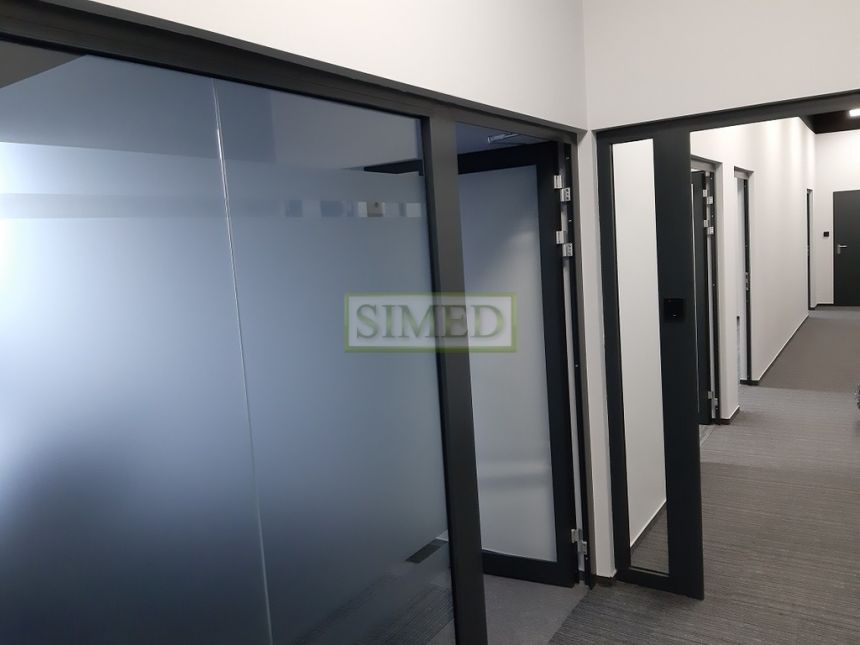 Biuro w byłej fabryce,dostęp 24h,parking,ochrona miniaturka 9