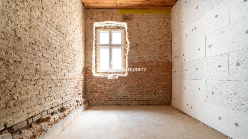 | Stare miasto | Lokal 18,47 m² | Oficyna miniaturka 6