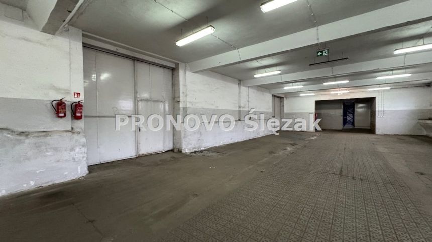 Sprzedam halę biurowo-produkcyjno-handlową Legnica miniaturka 2