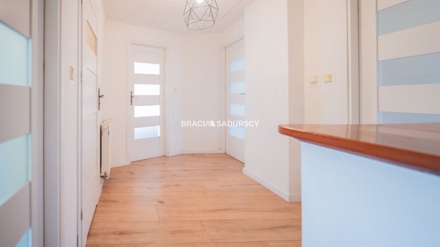 Uroczy dom 130m² z bajkowym ogrodem – Gnatowice! miniaturka 15