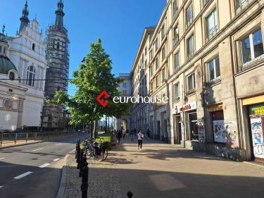 Wynajem 78 m2 na głównej ulicy w Centrum.