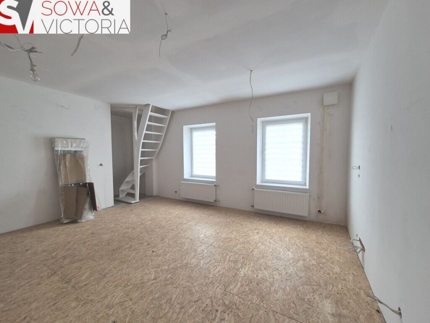 Dwupoziomowe mieszkanie do wykończenia. miniaturka 2