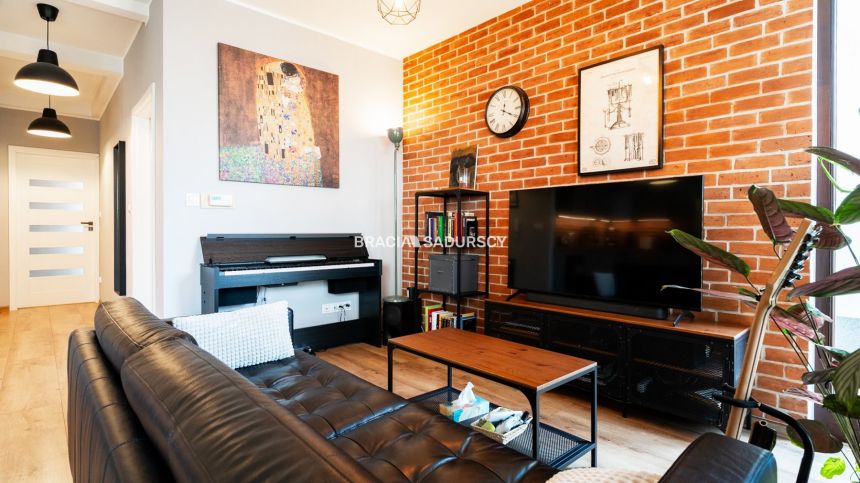 Komfortowe, zadbane 3 pokoje z tarasem i ogródkiem miniaturka 30