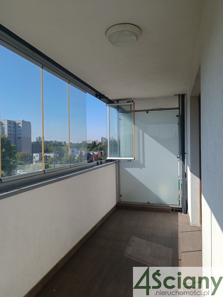 59 m, 2 pokoje, garaż, balkon, metro miniaturka 6