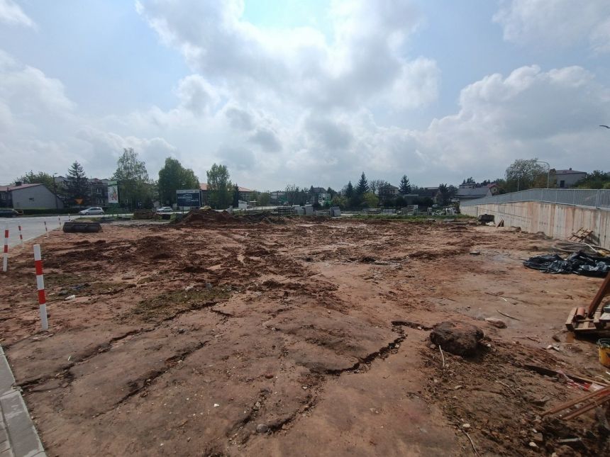 Około 1750 m2 przy głównej drodze - Miedziana Góra miniaturka 9