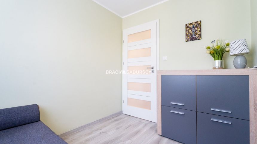 3 pok Os.Piastów 56,4 m Po generalnym remoncie miniaturka 16