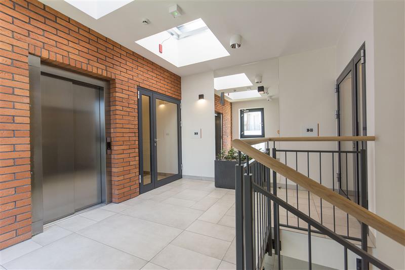 Posiadamy do wynajęcia atrakcyjny apartament o pow miniaturka 15