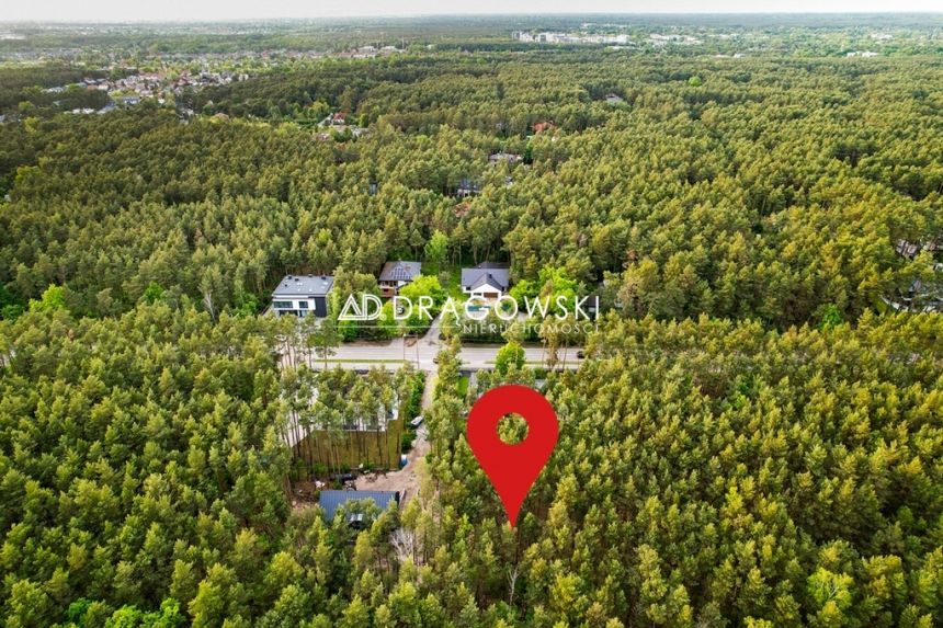 Działka pod dom w piękniej okolicy otoczona lesem miniaturka 9
