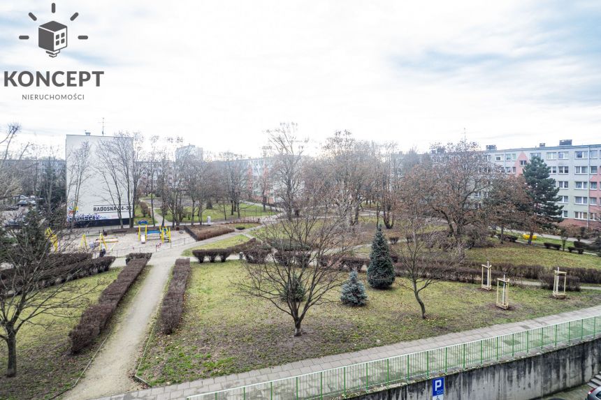 Wyjątkowe, przestronne mieszkanie w ścisłym centrum miasta miniaturka 15