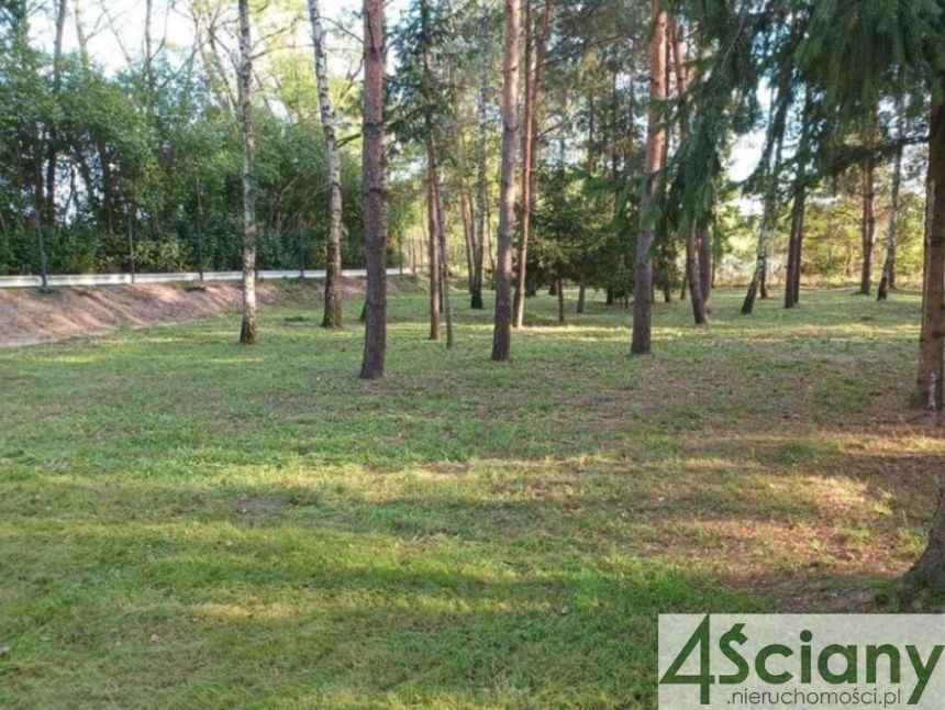 Działka budowlana 2 500 m² - zdjęcie 1