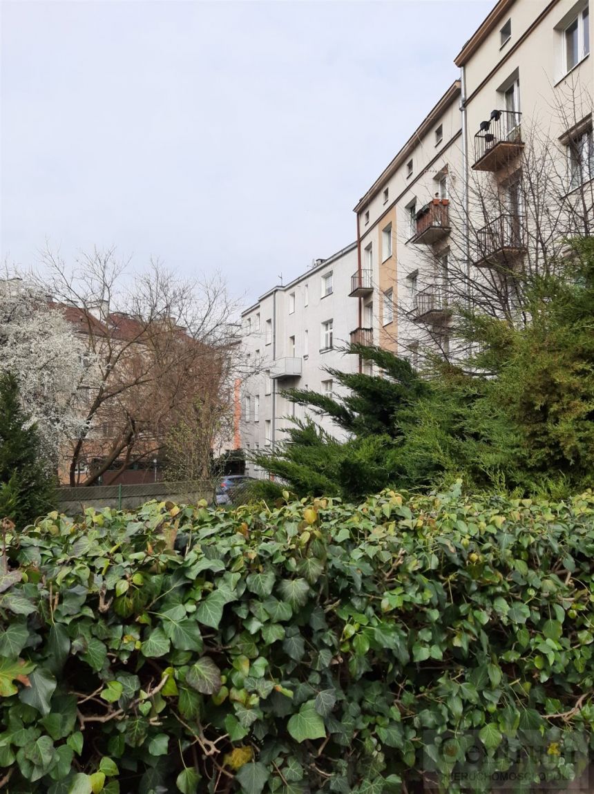 Przestronne, wygodne, reprezentacyjne z balkonem miniaturka 21