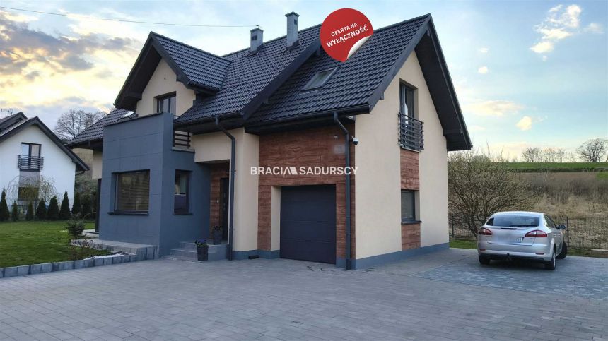 Dom 135m2, Michałowice Centrum , działka 750m2 - zdjęcie 1
