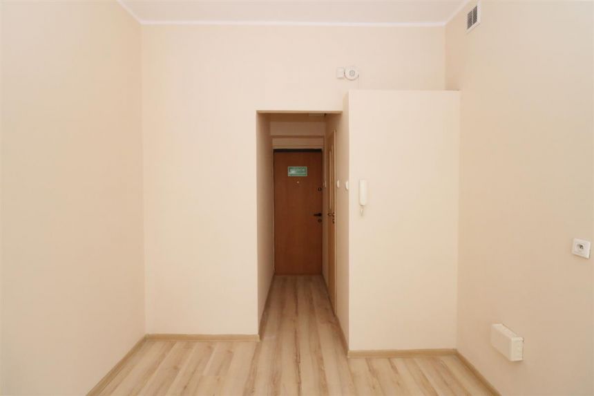 Lokal biurowy-Gdynia Centrum-ul. Świętojańska-15m2 miniaturka 2