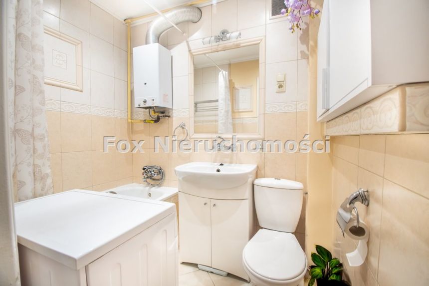 Nowa Cena! Ładne 2 pokoje z balkonem- niski blok miniaturka 8