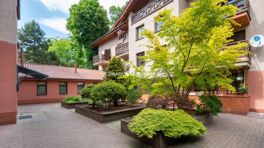 Wola Justowska apartament z miejscem postojowym miniaturka 26