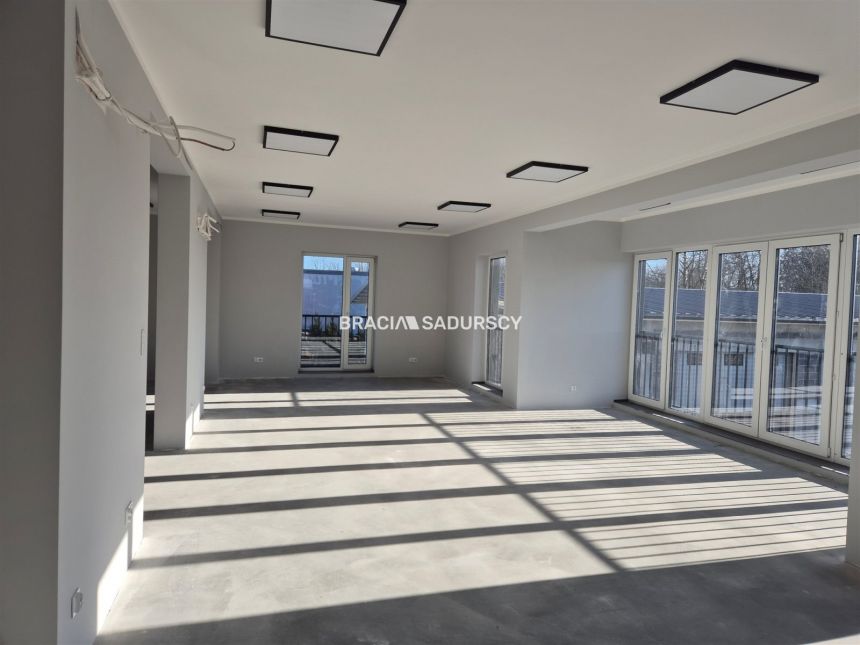 Wolnostojący obiekt biurowy- 300m2!!! miniaturka 8