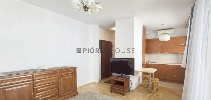 2 pokojowe mieszkanie  ul. Wspólna Śródmieście miniaturka 9