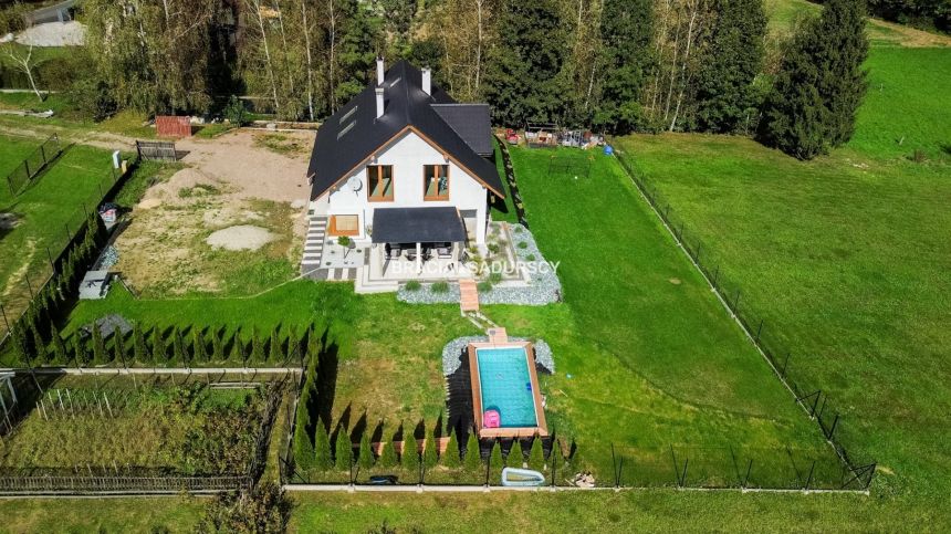 Marcyporęba - wolnostojący dom na działce 56 arów miniaturka 13