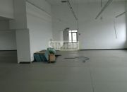 Salon sprzedaży z biurem 5m wysokość. miniaturka 2