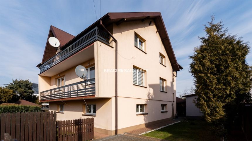 Duże mieszkanie, balkon, ogród,  blisko tramwaj miniaturka 40