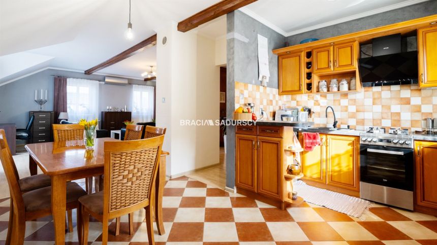 Duże mieszkanie, balkon, ogród,  blisko tramwaj miniaturka 29