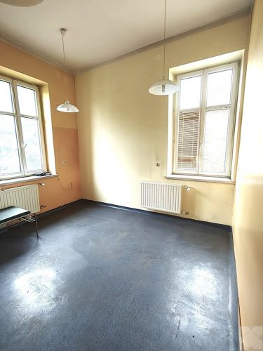 Lokal Komercyjny Zakopiańska 79 m2 media w cenie