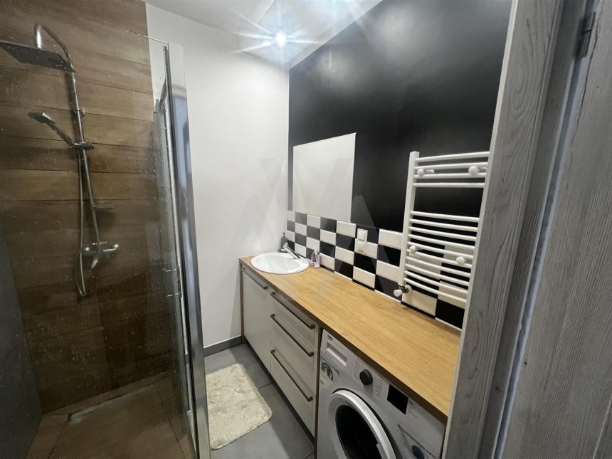 Apartament - wyposażony i umeblowany miniaturka 11