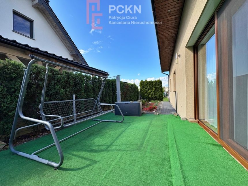 parterowy dom z fotowoltaiką i garażem Grodków miniaturka 8